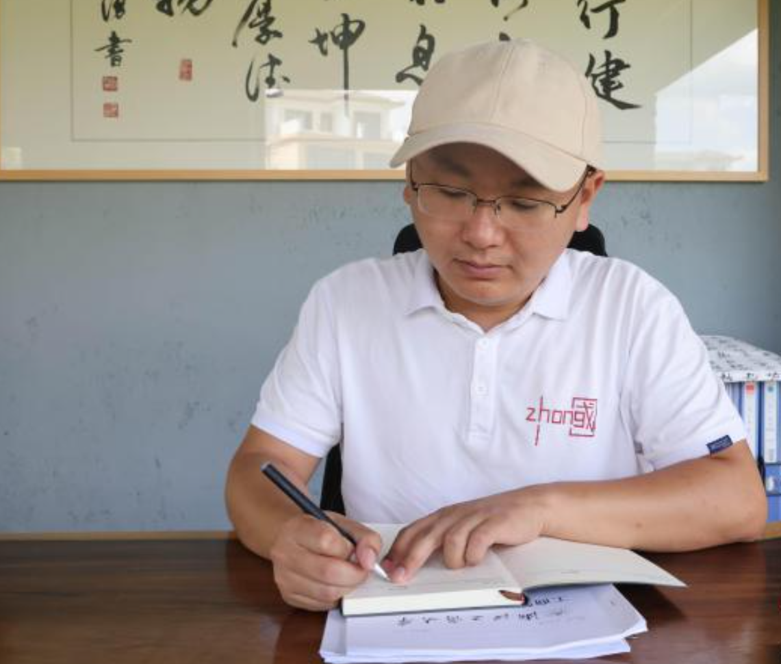 牛志伟：诚信与奋斗交织的人生之旅